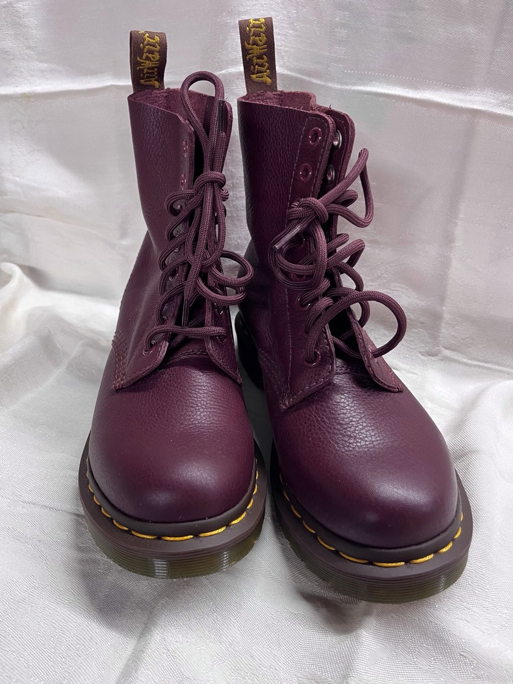Dr. Martens 1460 Burgundy 8-Eye Lace-Up Combat Boots. Size: 6 (US)